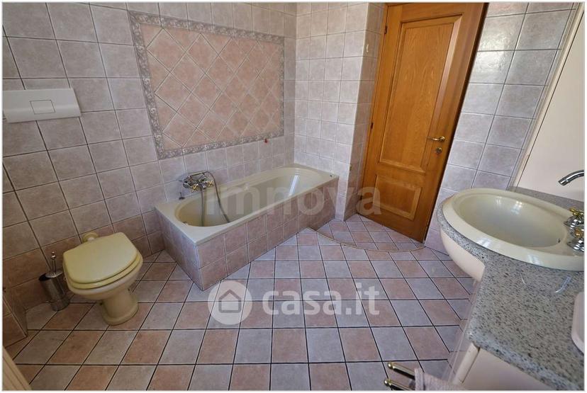 Villa in Via Alessandro Volta 26 — foto 14 di 18