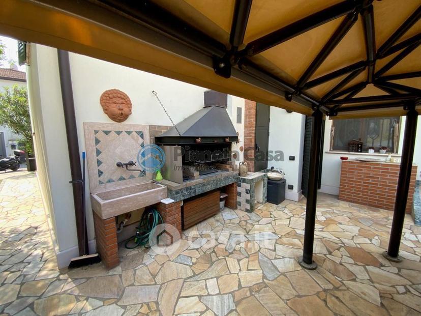 Villa in Via Antonio Simeone Sografi 11 — foto 20 di 33
