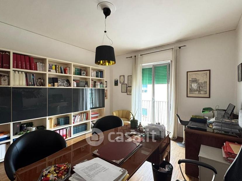 Trilocale in Via Maurizio de Vito Piscicelli