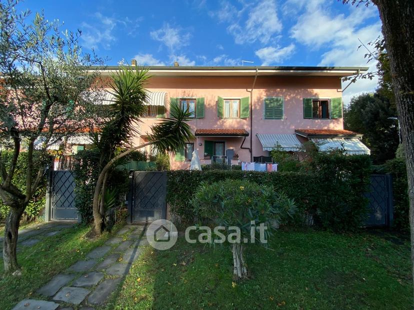 Villa in Via Sandro Pertini — foto 11 di 37