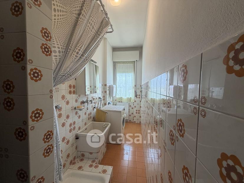 Trilocale in Via Enrico Toti 37 — foto 10 di 24