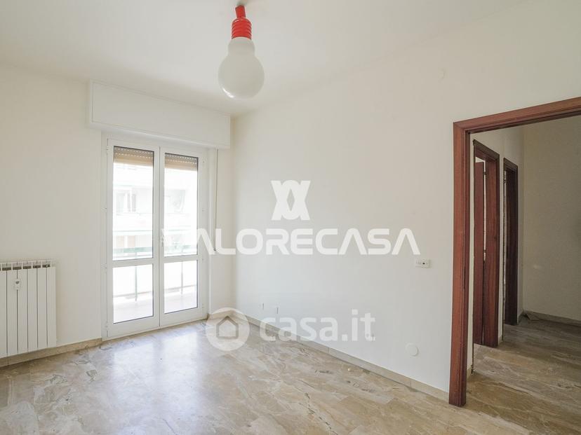 Monolocale in Viale Riviera 22 — foto 4 di 17