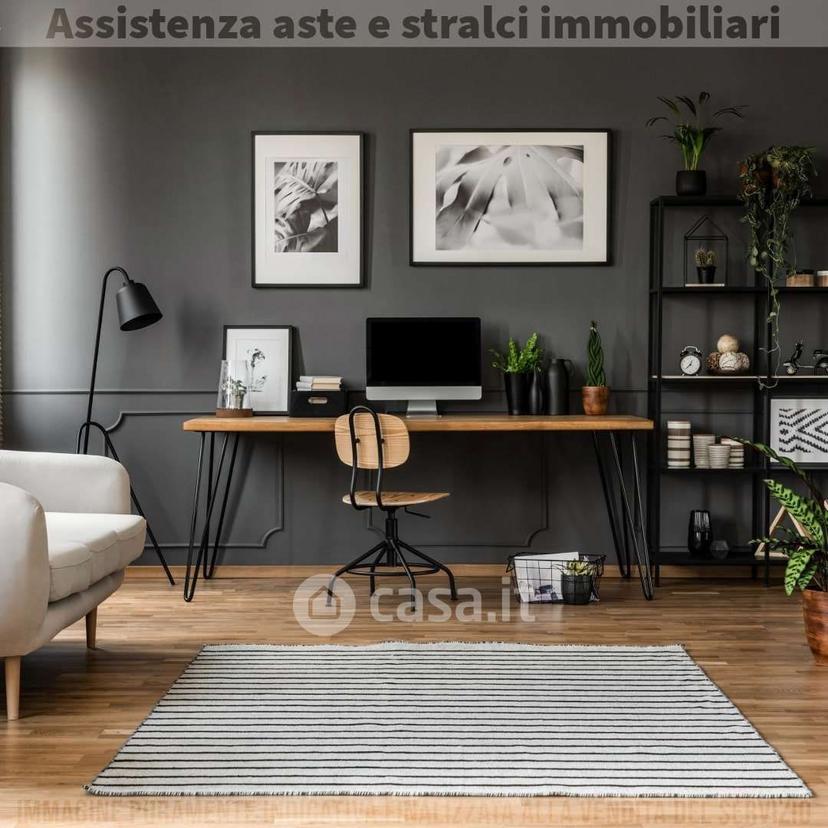 Bilocale in Via Liberazione 6