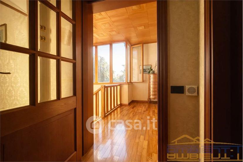 Villa in Via Edmondo de Amicis 6 — foto 41 di 51