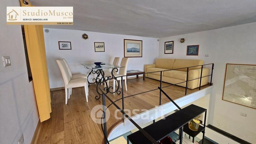 Loft in Via Marina Grande — foto 4 di 21
