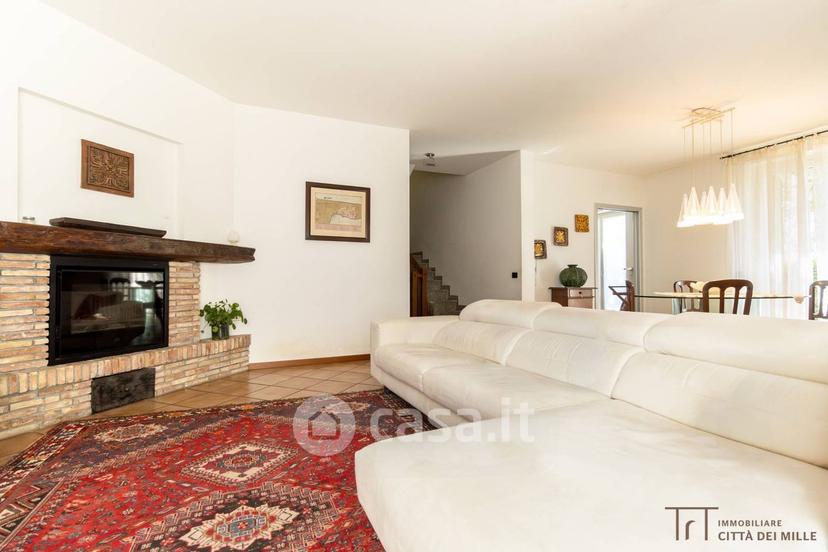 Villa in Via Don Luigi Zonca — foto 8 di 30