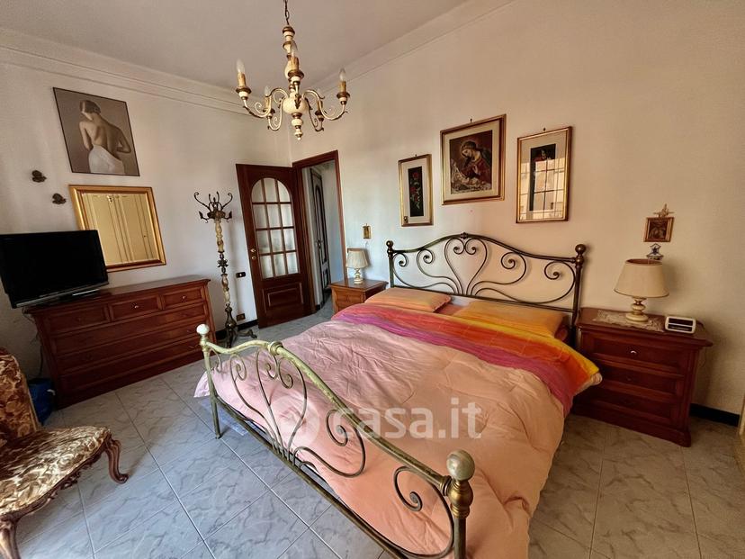 Quadrilocale in Via Multedo di Pegli 25 — foto 2 di 36