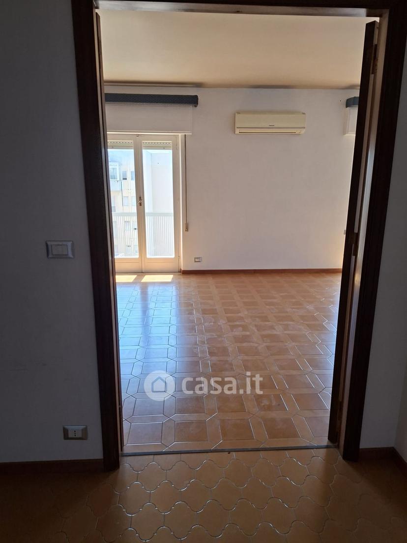 Appartamento in Via Manzoni 106 — foto 2 di 47
