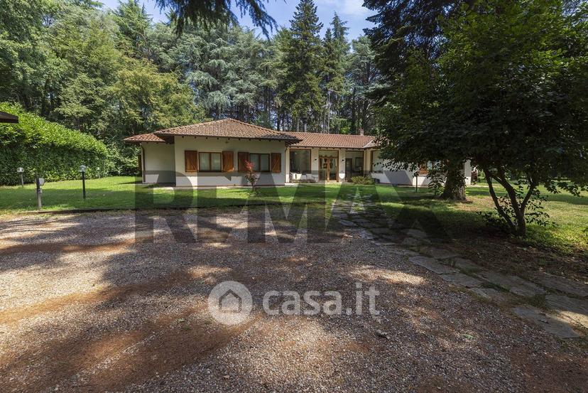 Villa in Via Armando Diaz 90 — foto 22 di 38