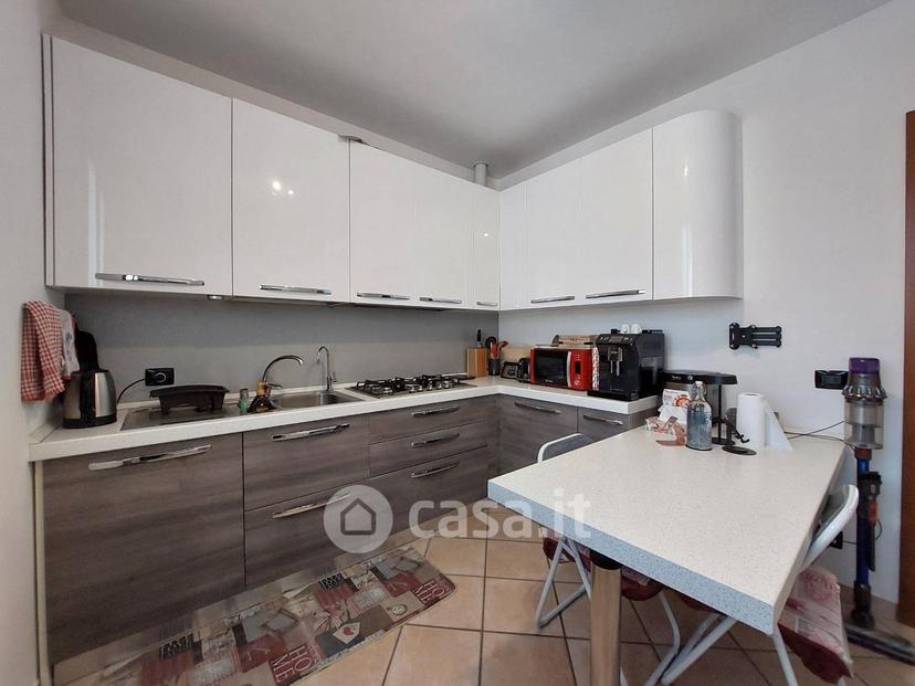 Trilocale in Via Arno 25 — foto 4 di 27