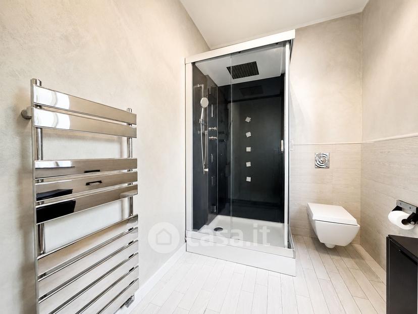 Villa in Ss33 del Sempione 67 — foto 40 di 60