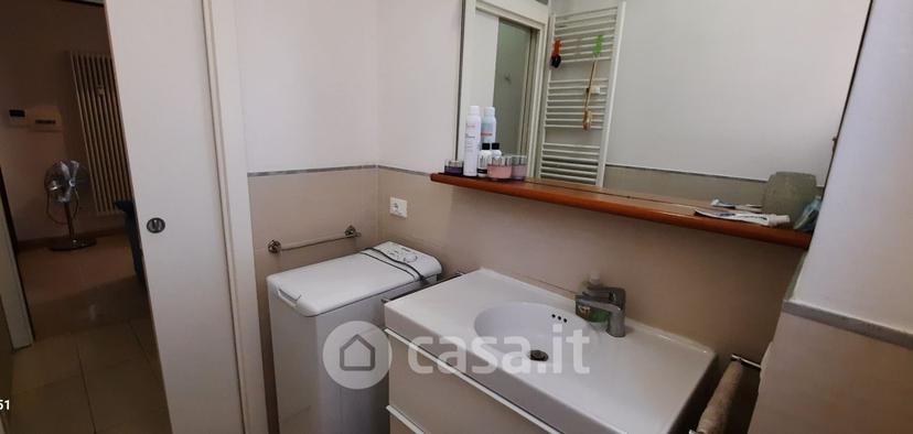 Stanza in Via Giacomo della Torre 2 — foto 8 di 15