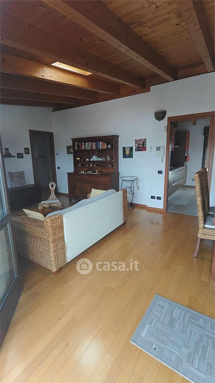 Trilocale in Via Peschiera 20 — foto 14 di 48