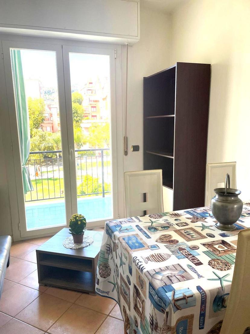 Trilocale in Viale delle Palme — foto 2 di 12