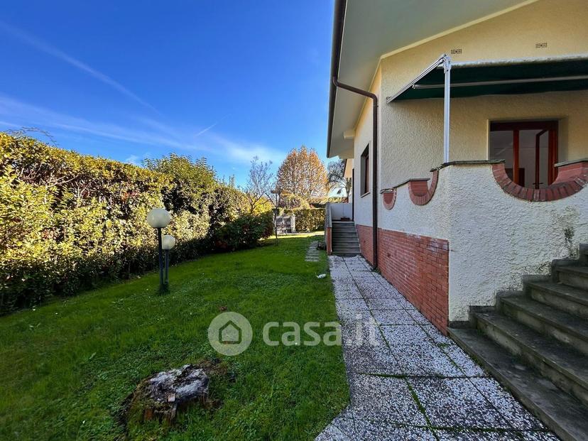 Villa in Via L. Raffaelli 63 — foto 12 di 36