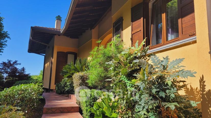 Villa in Via Fratelli Bandiera — foto 57 di 84