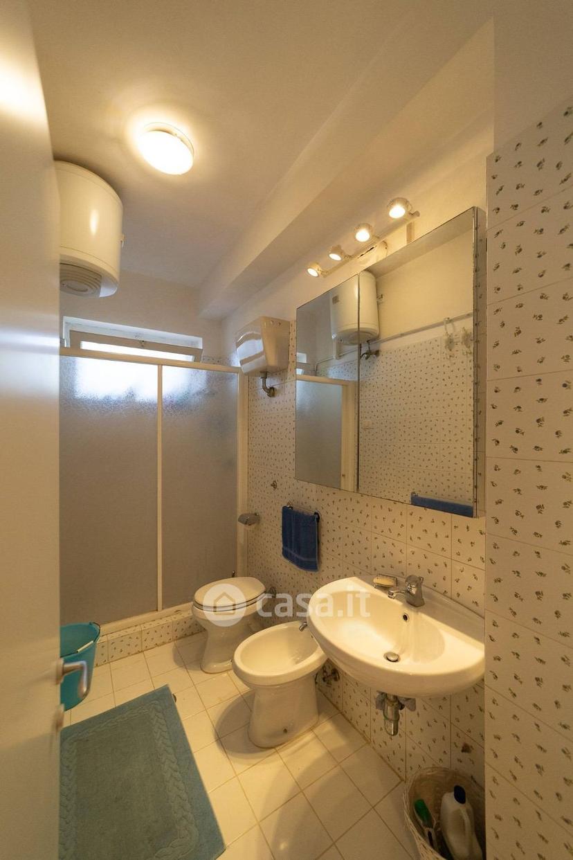 Villa in Via dei Fari 1 — foto 9 di 46