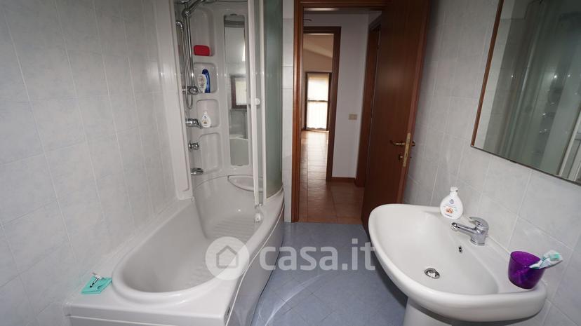 Trilocale in Via Cernaia 34 — foto 10 di 16