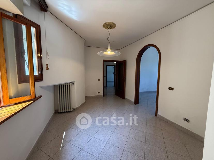 Quadrilocale in Piazza della Resistenza — foto 18 di 23