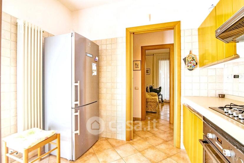 Villa in Via Fratelli Vigorelli — foto 50 di 54