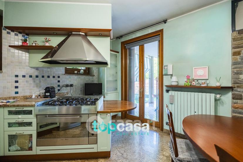 Villa in Via Eugenio Villoresi 62 — foto 40 di 40