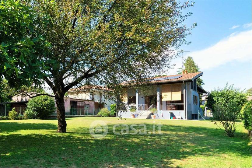 Villa in Via Monte Rosa 33 — foto 37 di 45