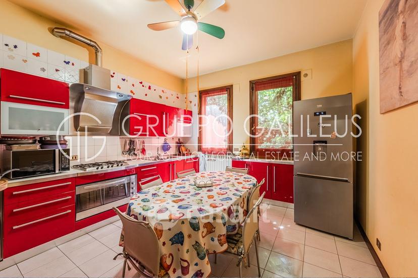 Villa in Via Giuseppe Bronzini 20 — foto 4 di 48