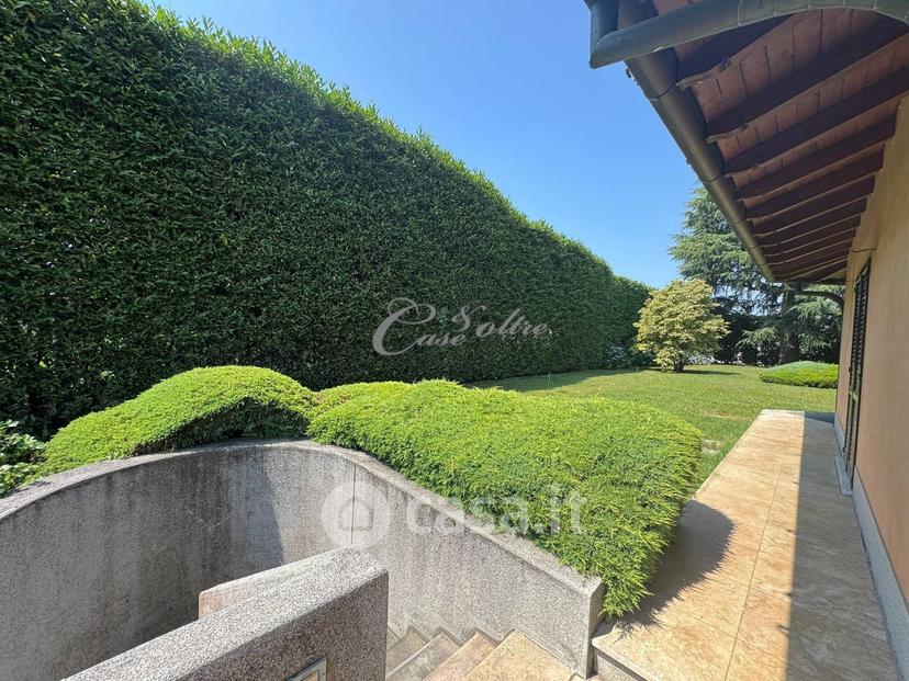 Villa in Via Cervino 1 — foto 5 di 25