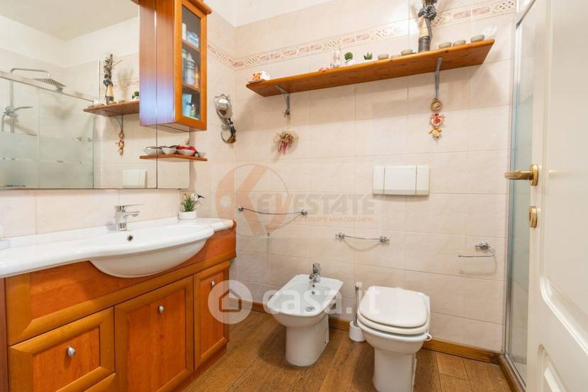 Appartamento in Via Walter Pasella 36 — foto 2 di 36