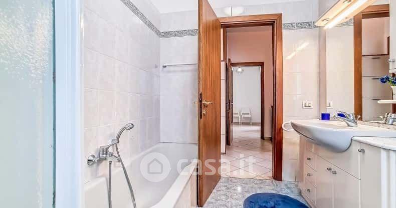 Stanza in Via Arrigo Boito 3 — foto 4 di 18