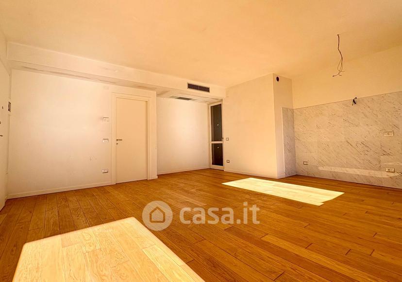 Trilocale in Via Brigate Partigiane 5 — foto 2 di 19
