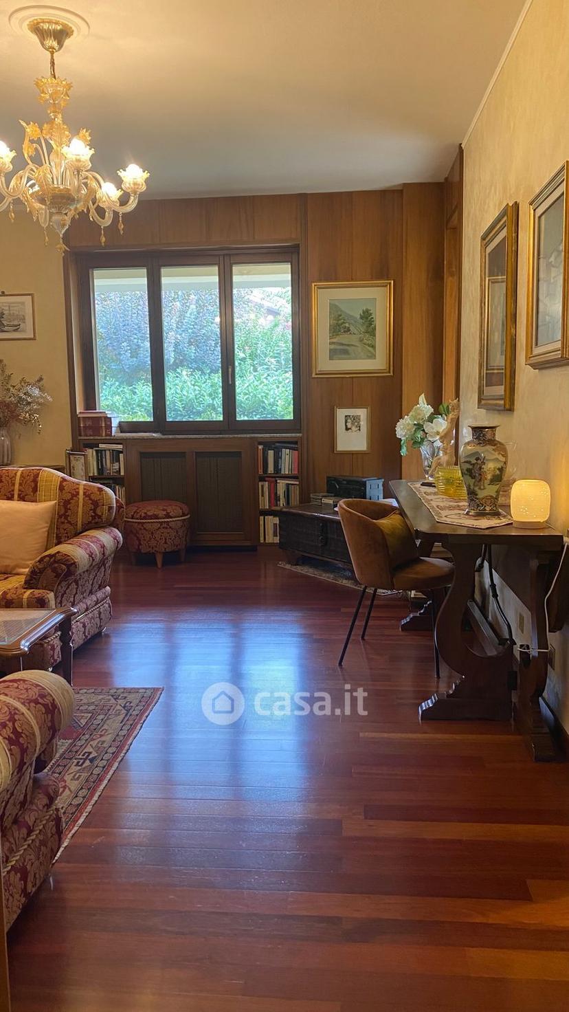 Villa in Via Luigi Antonini Zambelli — foto 9 di 40