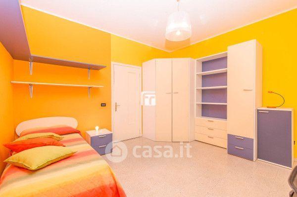 Stanza in Viale Principe di Piemonte 64 — foto 12 di 29