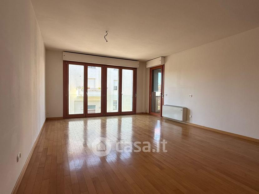 Quadrilocale in Via Vittorio Alfieri — foto 22 di 25