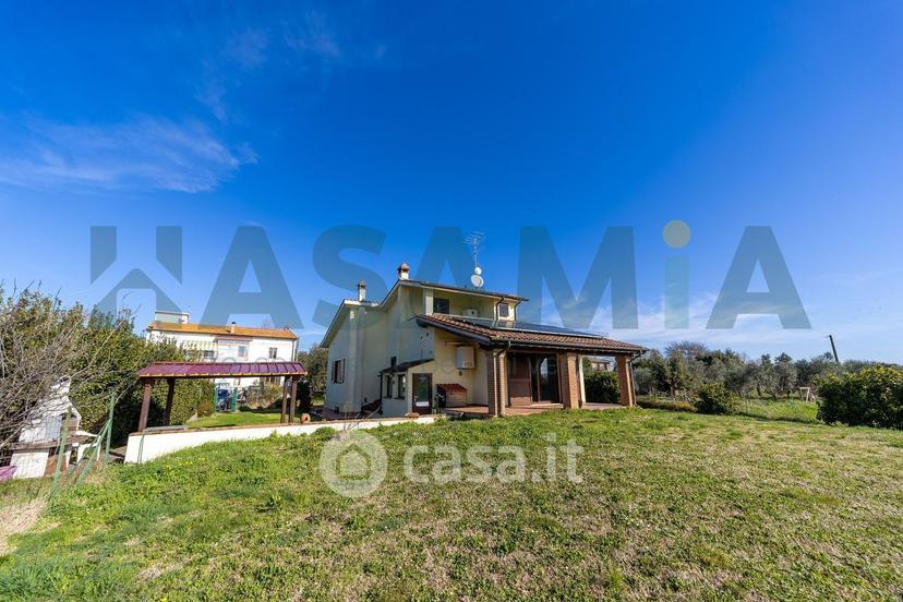 Villa in Strada San Lorenzo — foto 21 di 23