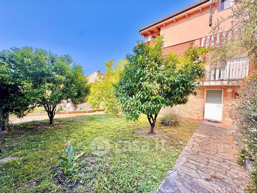 Villa in Via delle Scuole — foto 13 di 73