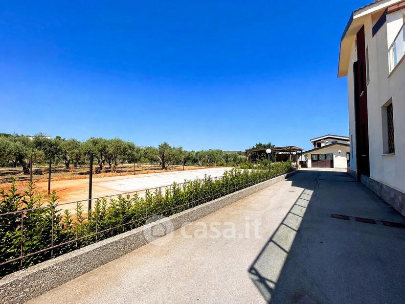 Villa in Via Giovanni Guareschi 67 — foto 32 di 115