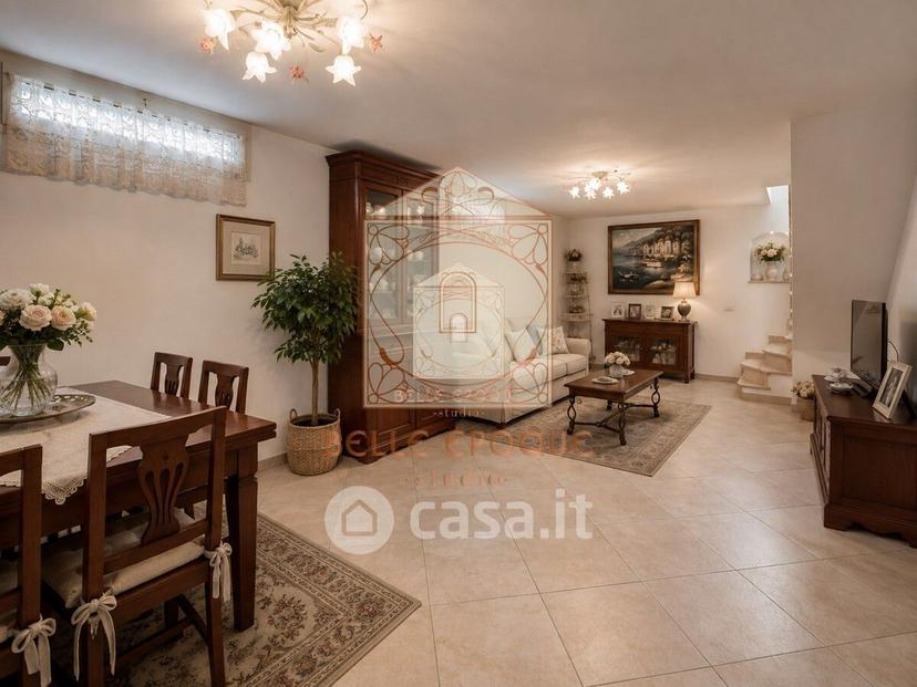 Villa in Via Massaua 70 — foto 11 di 24
