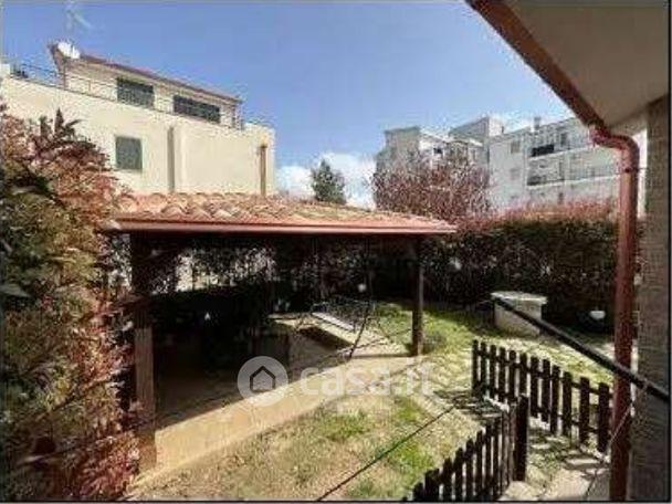 Villa in Via Lanzillotti — foto 21 di 33