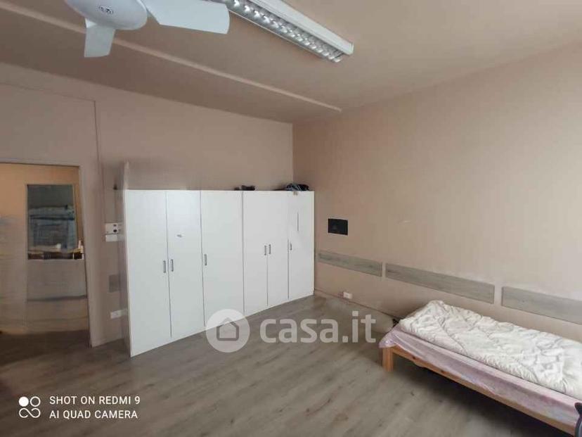Stanza in Via Gaetano Previati 6 — foto 18 di 34