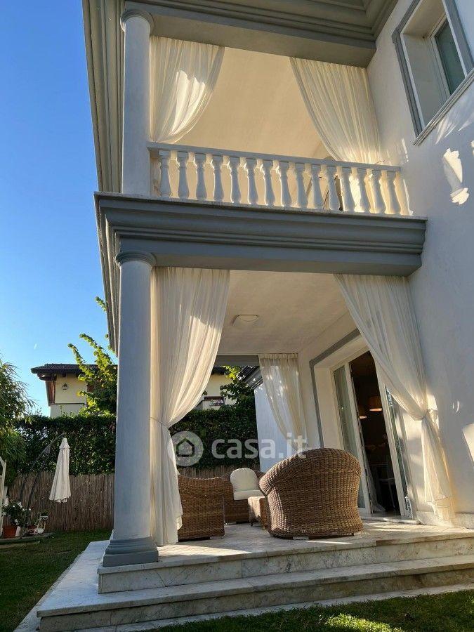 Villa in Via Giuseppe Viner — foto 21 di 36