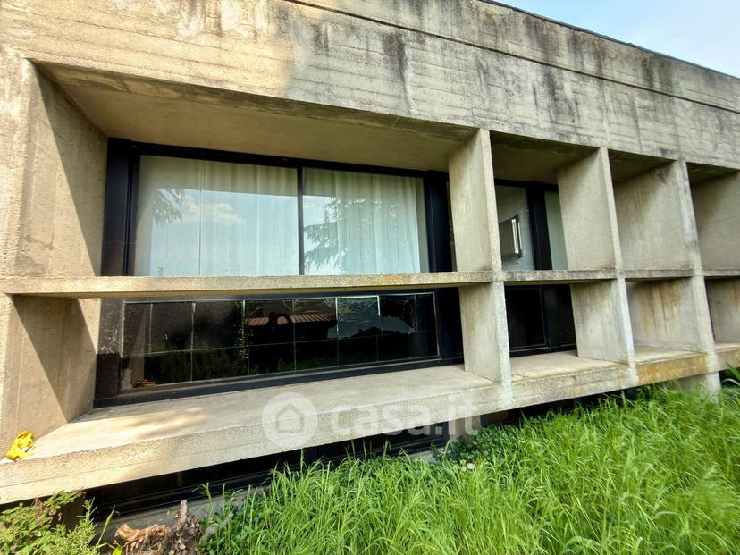 Villa in Via Giosuè Carducci 20 a — foto 2 di 182