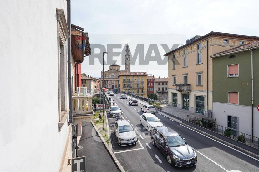 Appartamento in Via Italia 12 — foto 24 di 54