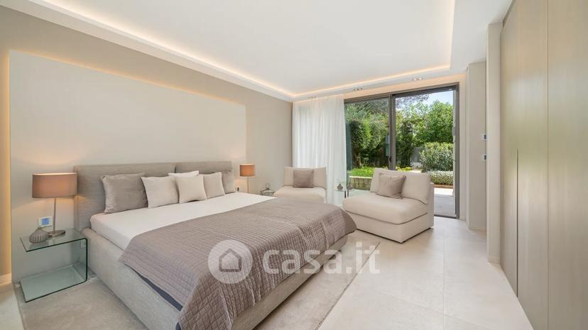 Villa in Via Vanzetti 69 — foto 17 di 44