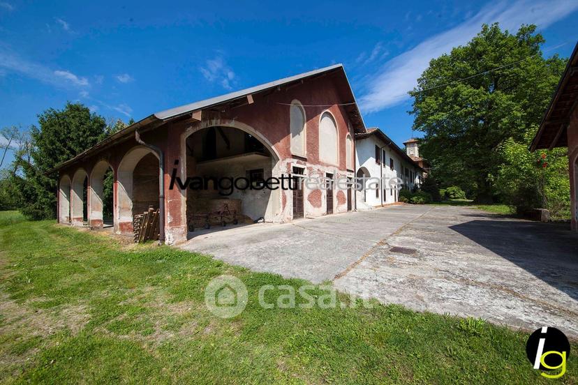 Villa in Via Sempione 13 — foto 27 di 40