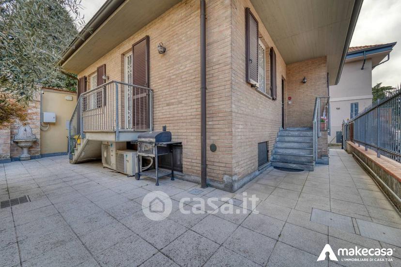 Villa in Via Giuseppina Biggiogero 1 — foto 32 di 33