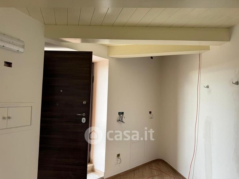 Trilocale in Via Centrale 39 — foto 11 di 22
