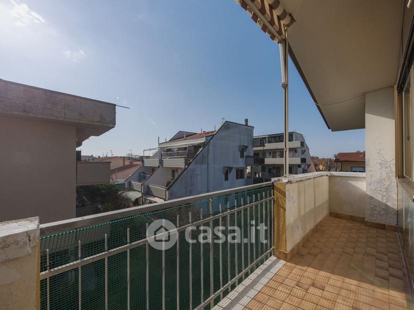 Trilocale in Via Cristoforo Colombo — foto 11 di 17