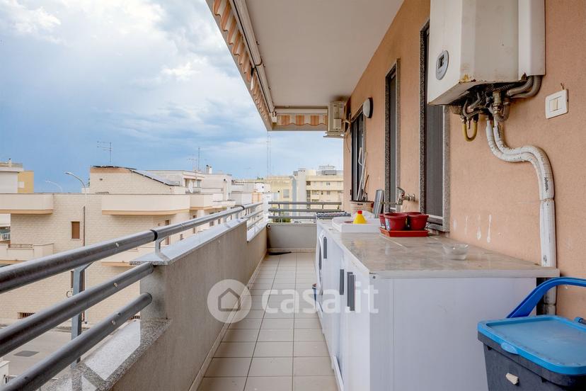 Quadrilocale in Via Ugo Foscolo 15 — foto 27 di 37