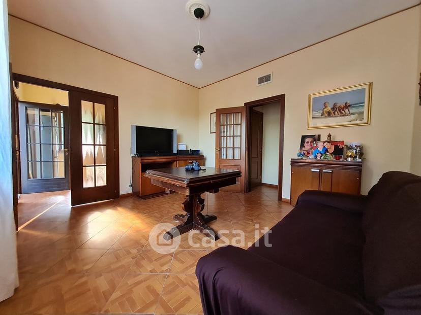 Appartamento in Via Mombello — foto 19 di 28